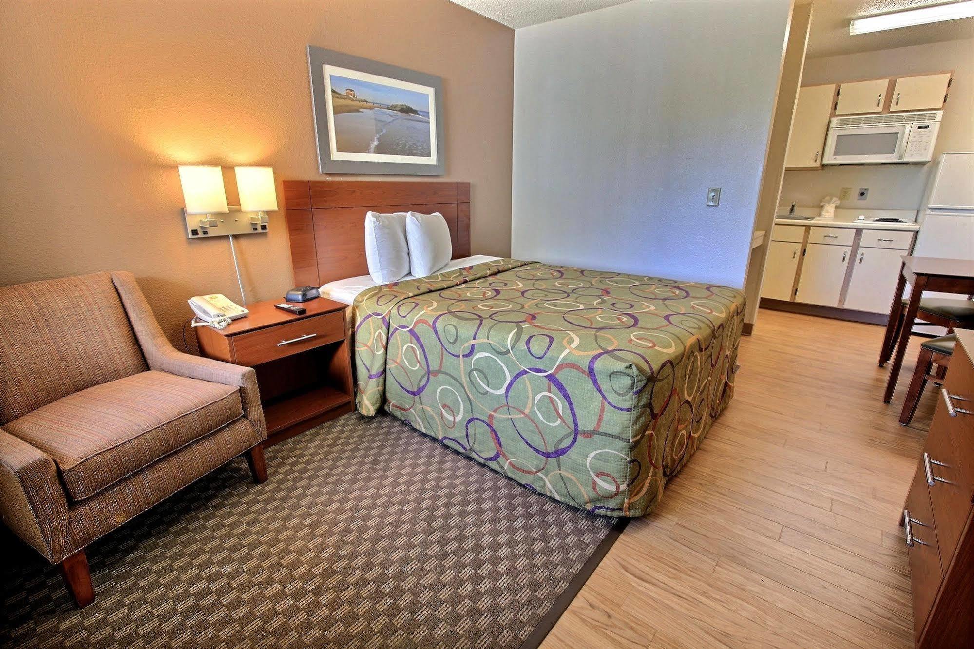 Intown Suites Extended Stay Chesapeake Va - I-64 Crossways Blvd Luaran gambar