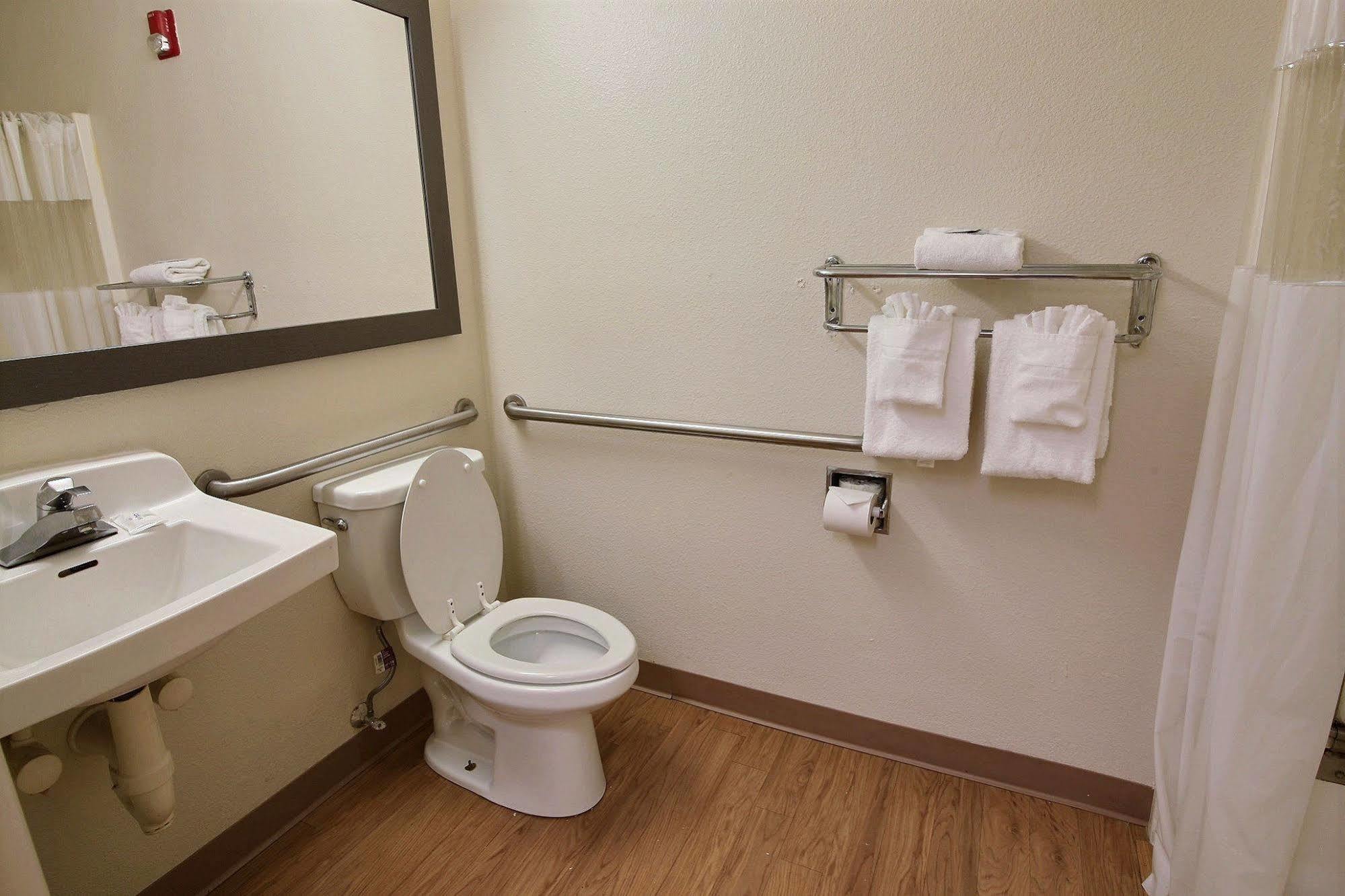 Intown Suites Extended Stay Chesapeake Va - I-64 Crossways Blvd Luaran gambar